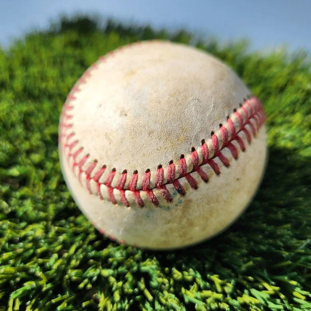 Used Vintage Baseball - Unknown origin Sports Memorabilia Equipment